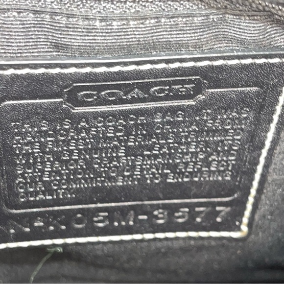 COACH BLACK SIGNATURE CANVAS & LEATHER SLIM DUFFLE SHOULDER BAG VINTAGE - Picture 11 of 17